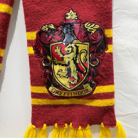 Harry Potter Gryffindor Scarf Licensed WB House Pride Cosplay Yellow Fringe - Picture 4 of 11